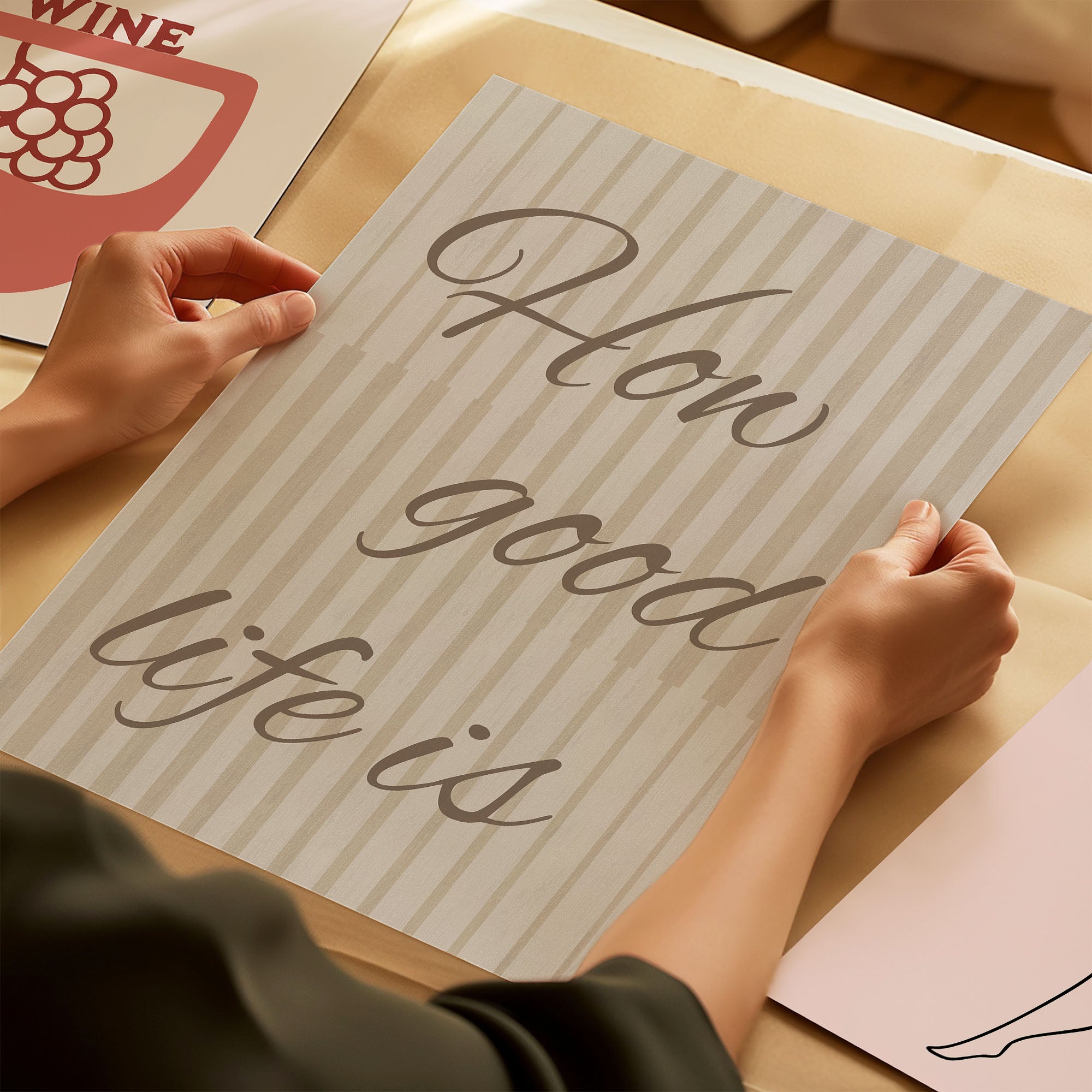 Typografie Poster - Inspirierendes Wandbild in Beige & Braun | Minimalistische Wanddeko auf halbmattem Papier