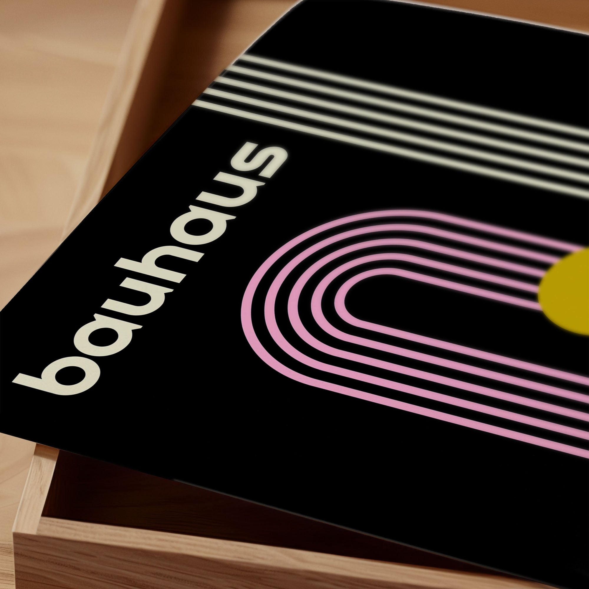 Bauhaus Poster 1923 - Minimalistisches Wandbild in Schwarz-Weiß, Rosa & Gelb | Moderne Wanddeko auf halbmattem Papier
